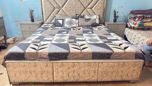 Bed set for sale urgently