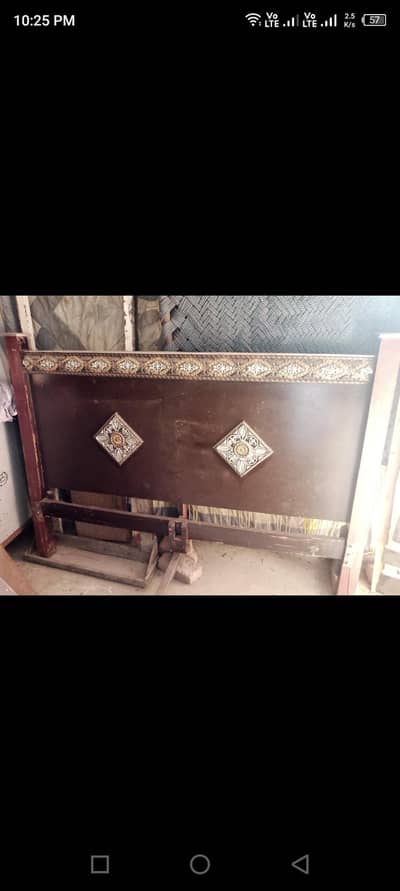 queen size bed urgent sale