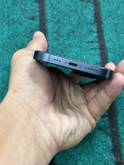 Apple iPhone 14