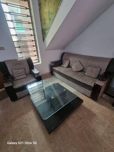 7 seater sofa with table