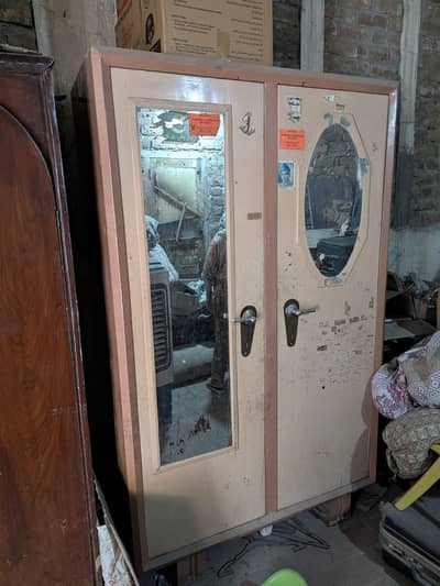 wardrobes, storage trunk and electric heater
