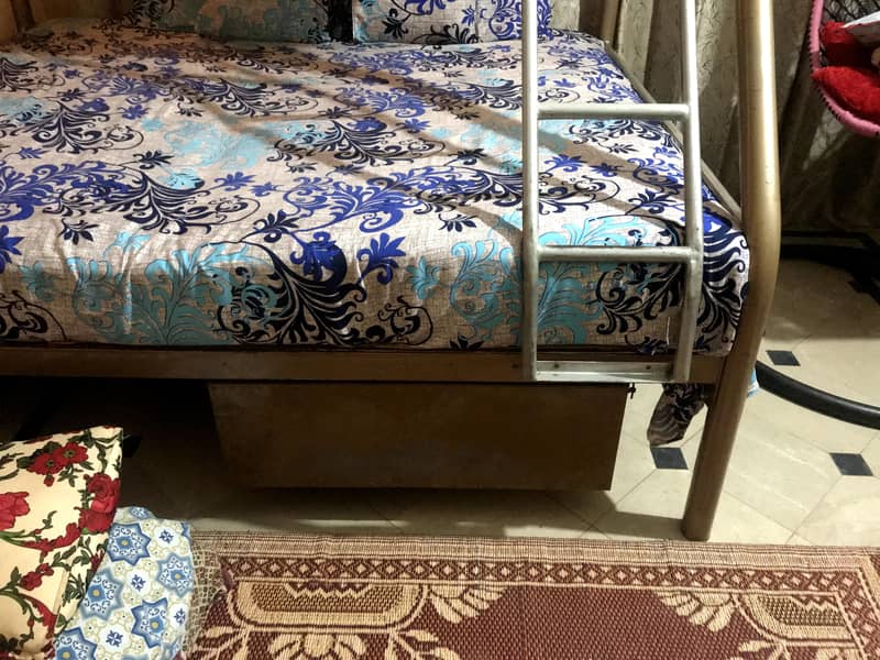 Double bed 1