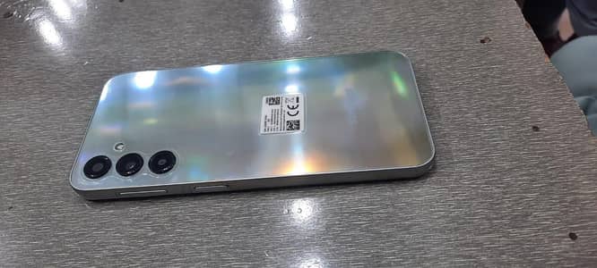 Samsung A24 10/10 condition