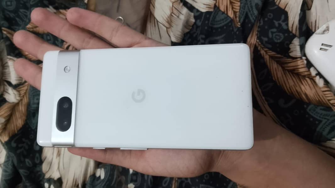 Google Pixel 7a 2