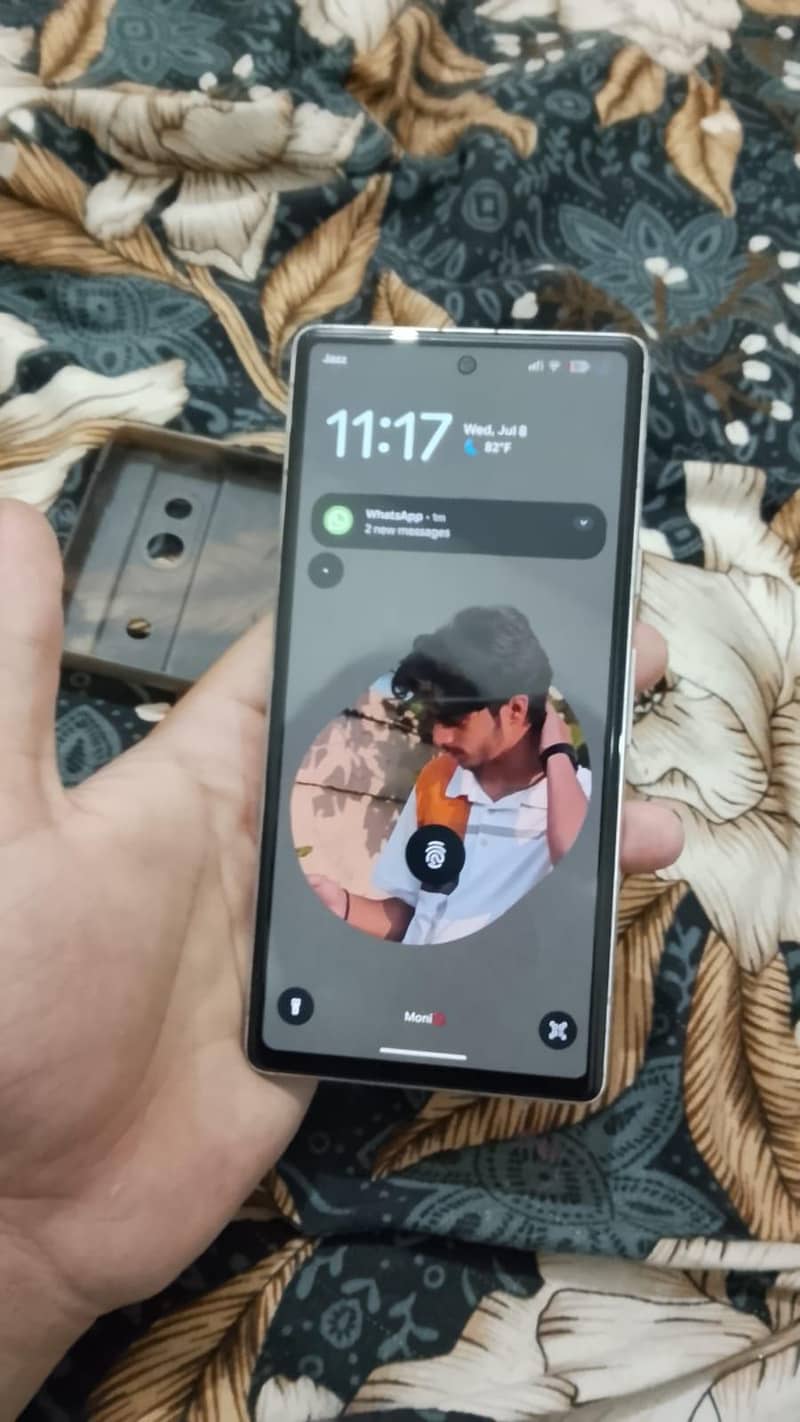 Google Pixel 7a 5