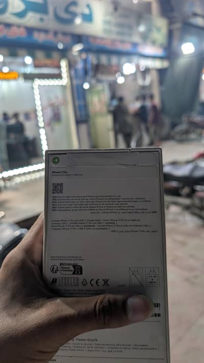 Apple iPhone 17 Pro 256gb silver clr factory unlocked