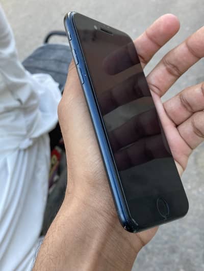 Apple iPhone SE