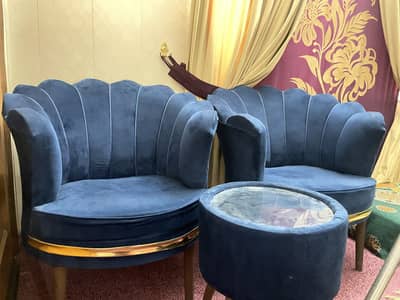 i am selling my chair sets with table