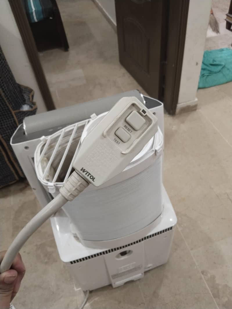 Mini Ac 2