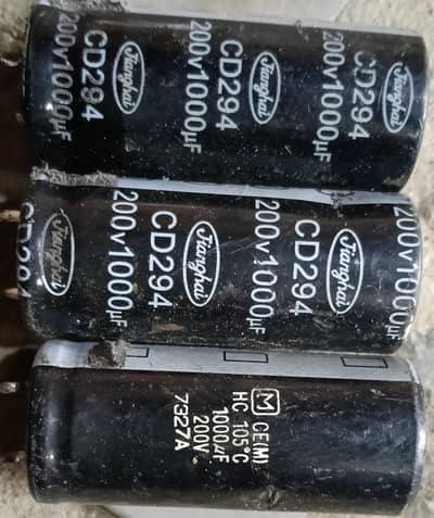 Capacitors 200V 1000uF