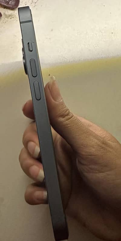 Apple iPhone 14