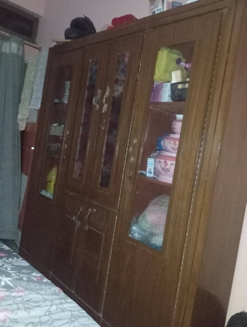 Divider 0