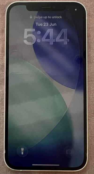 Apple iPhone 12