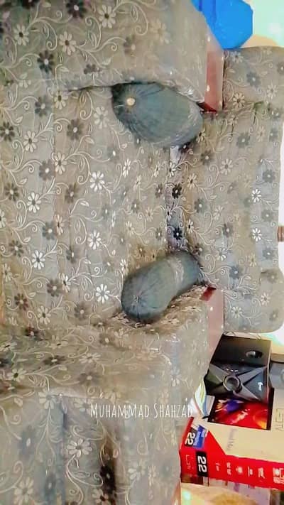 look wise good condition 10/8 all ok urgent sale