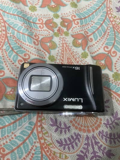 Panasonic Lumix DMC-ZS8