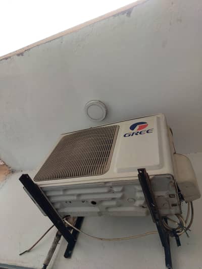 Gree 1.5 ton Ac