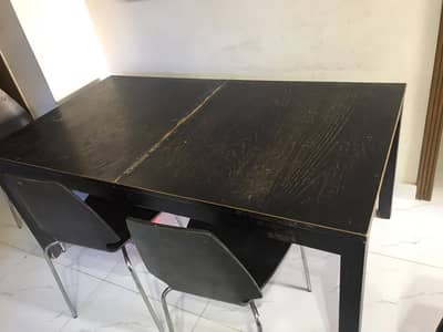Branded dining table with chair 0313/5417897