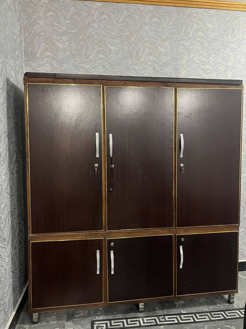 Wardrobe 0