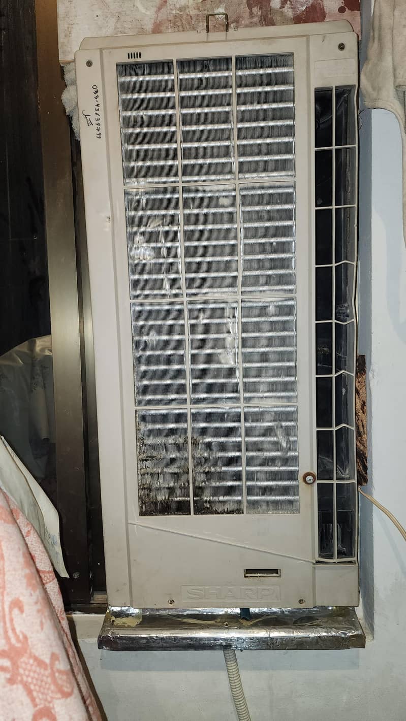 sharp window AC 3