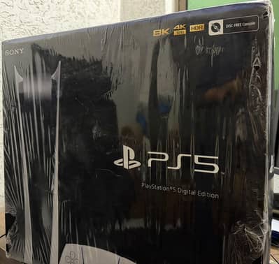Plays station 5 Digital 825 GB Box Pack New