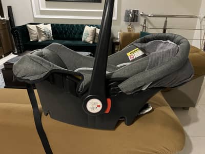 Baby carry cot with car seat