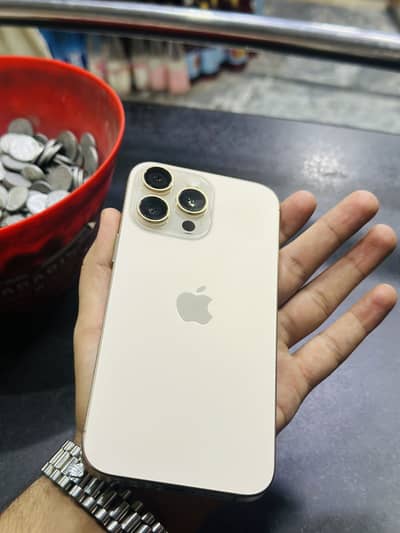 Apple iPhone 16 Pro Max