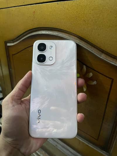 Vivo Y31D only box open 6/128