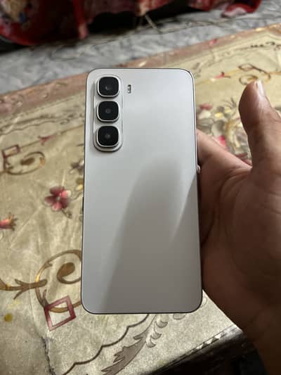 Infinix Hot 60i