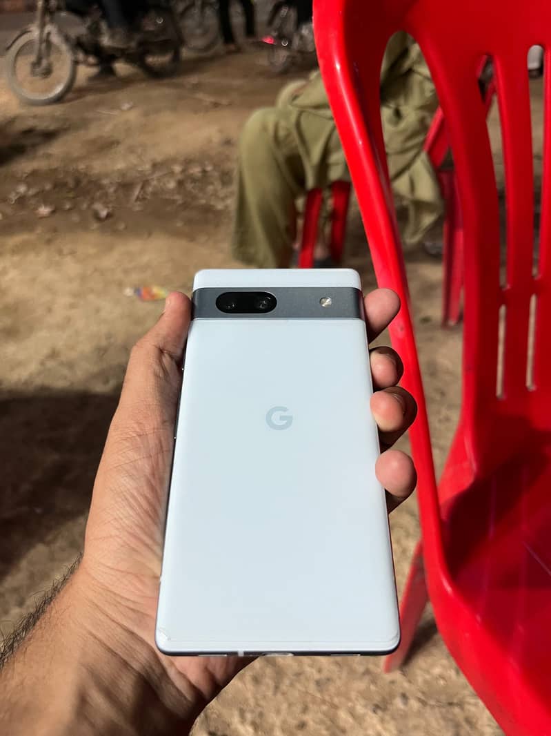 Google Pixel 7a 2