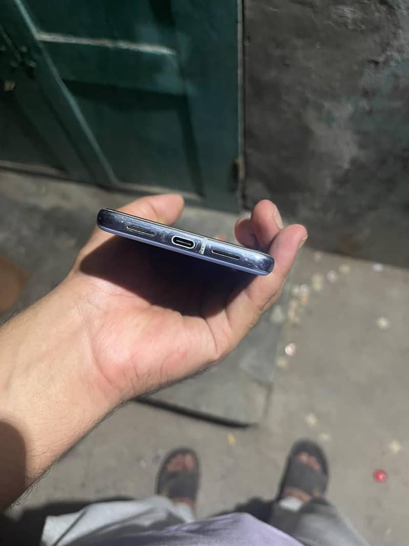 Google Pixel 8 Pro 7