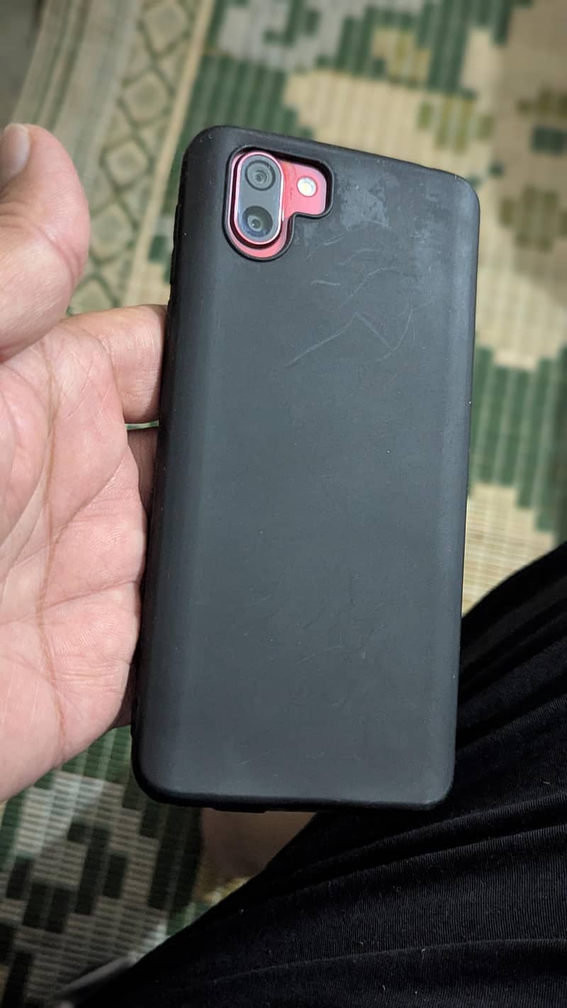 Sharp Aquos R2 7