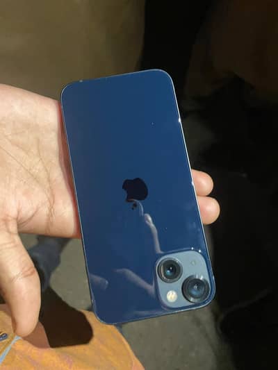 Apple iPhone 13