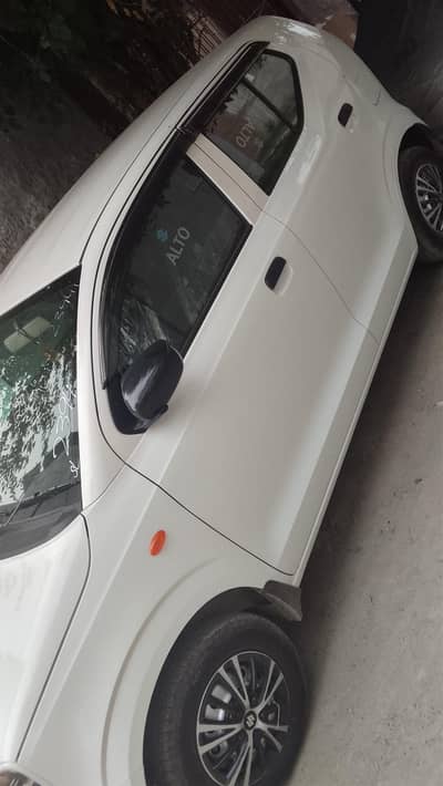 Mian g rent a car service