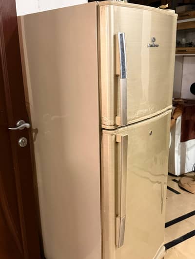 Dawlance fridge for sale