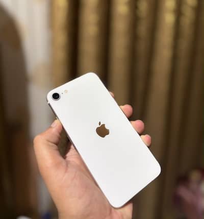 Apple iPhone SE