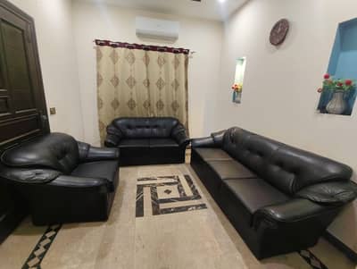 3+2+1 Sofa Set Leather Chinoti Wood Molty Foam 10/10 Condition