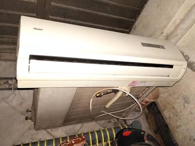 Haier split ac 100% ok with gass