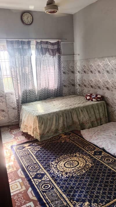 2 Bed Lounge westopen corner Well maintain for sale