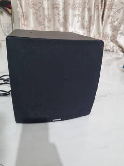 Yamaha NS-SW280 subwoofer