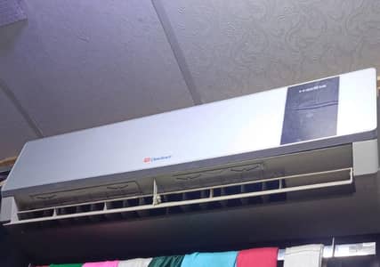 1.5 ton dowlance ac non inverter totly jenwan.