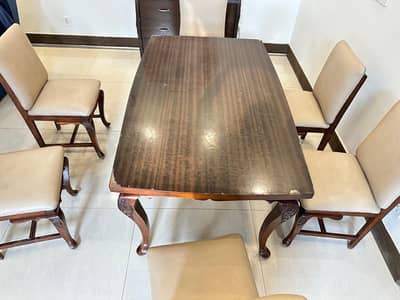 Solid Wood 6-Seater Dining Table Set with Carved Legs