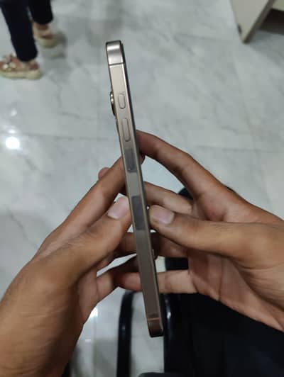 Apple iPhone 16 Pro Max JV