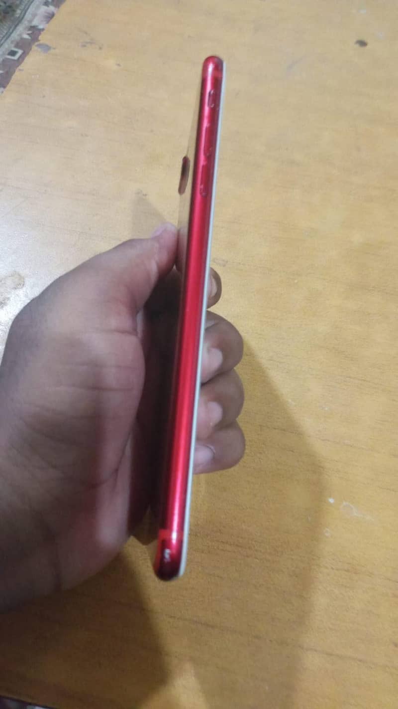 Apple iPhone 7 Plus 9