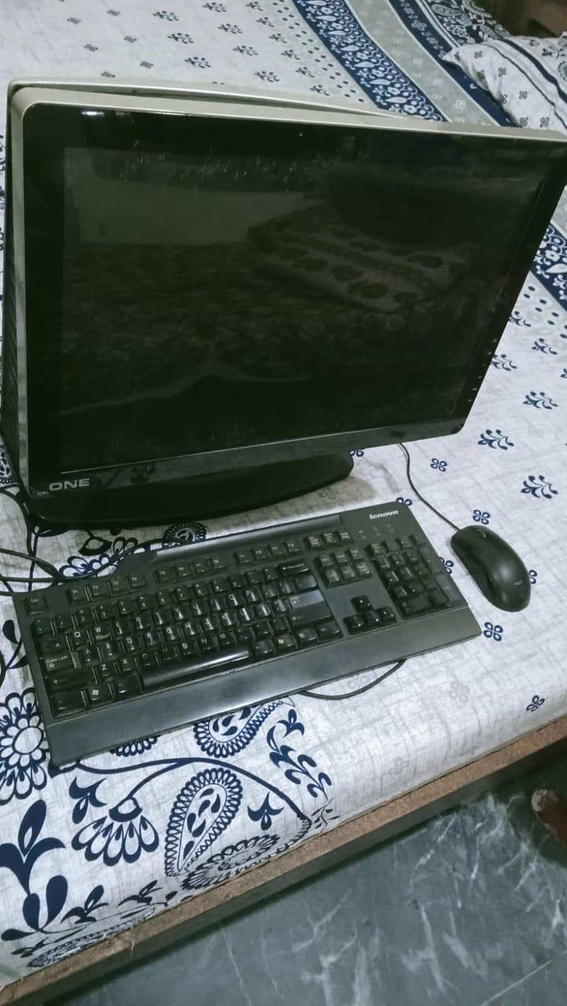 RM ONE COMPUTER 3