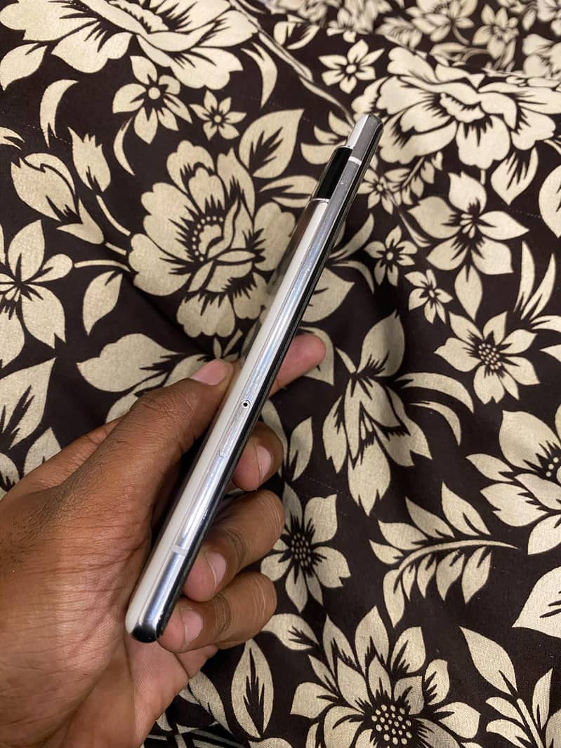 Google Pixel 6 Pro 2