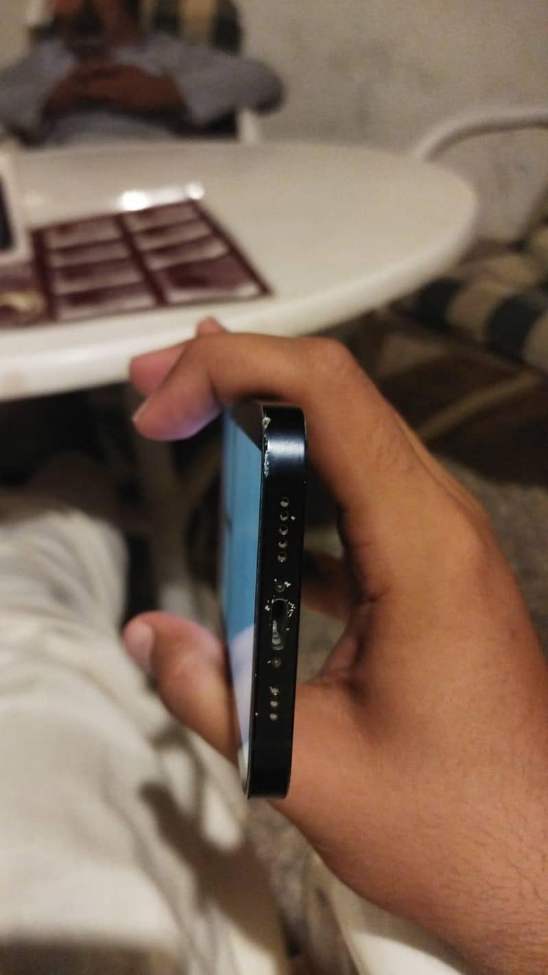 Apple iPhone 12 5