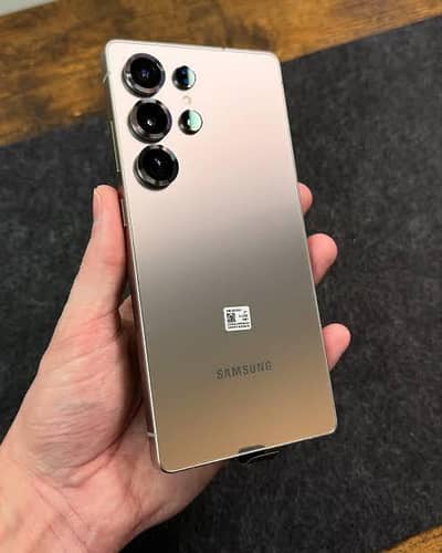 Samsung Mobile S25 Ultra