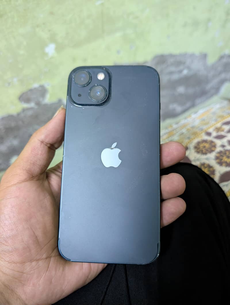 Apple iPhone 13 1