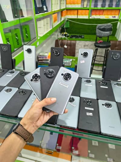 Sharp AQUOS R7 - 12GB RAM 256GB - Available For Sale