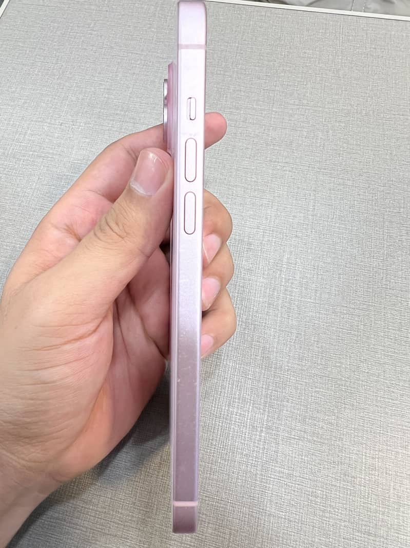 Apple iPhone 15 plus 1